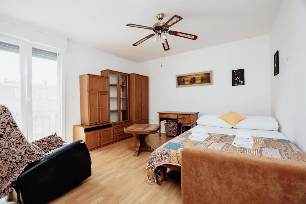 Big Apartment Near Center Zadar
