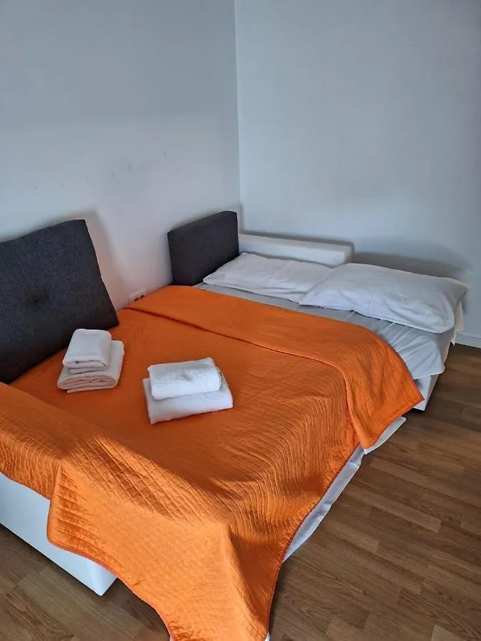 Big Apartment Near Center Zadar